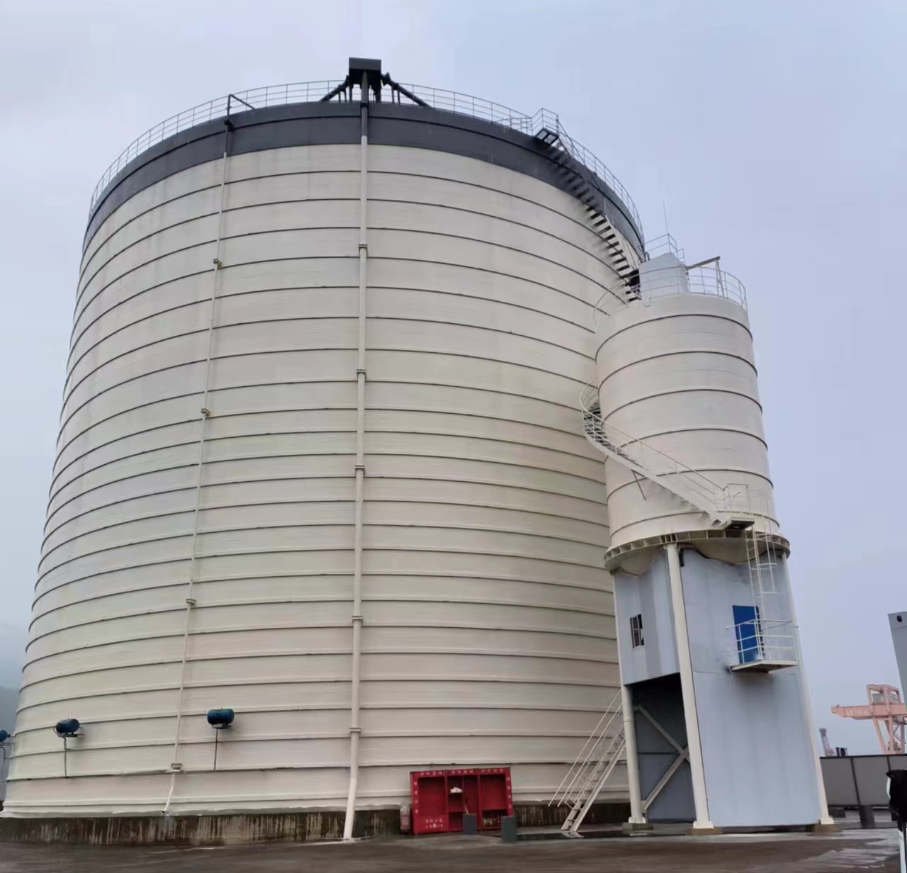 梨林镇10万吨水泥钢板库